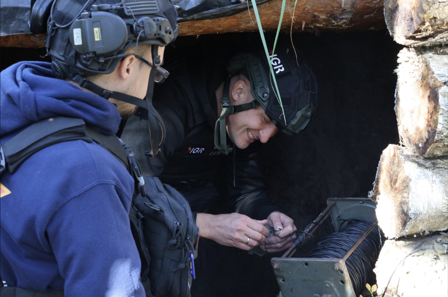 IGR personnel conducting practical technical training in the field